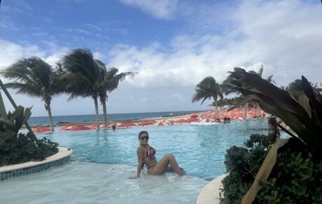 Breezy Foxx model schöne bilder