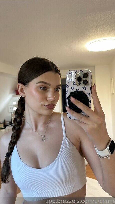 Chanel Silberberg nacktheit xxx archiv