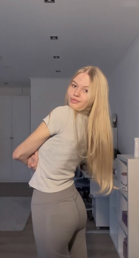 schöne teen-onlyfans kostenlose erotische foto