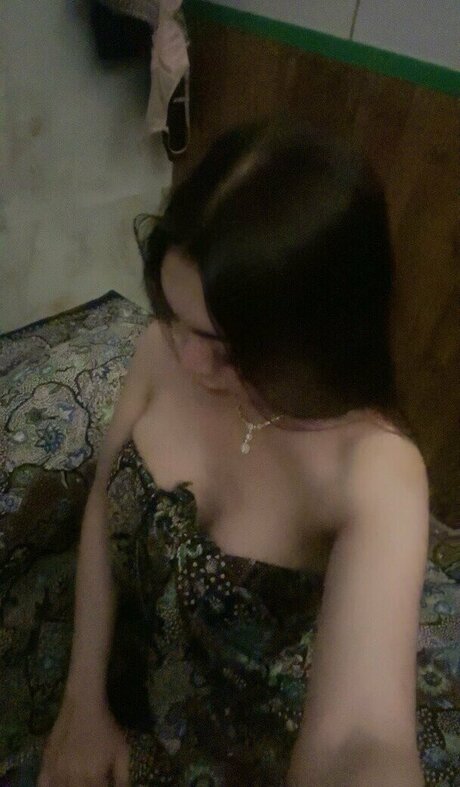 Olivea Hadid schöne hd bilder