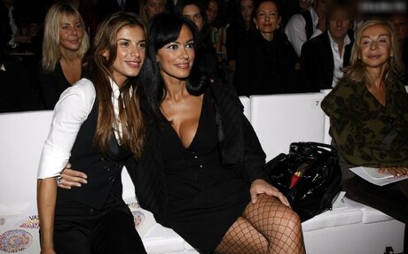 yoga asiatische onlyfans porno hd foto