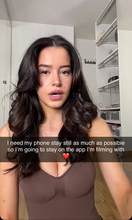 L a Elui porno sexy foto