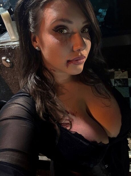 Lara Marie v__ Bilder