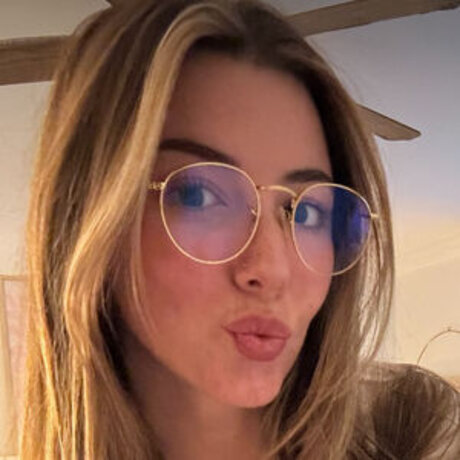 lylaaa banks schauspielerin akt bild