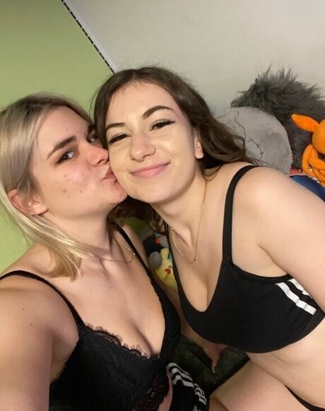 eAngi02 nackt pornostar galerien