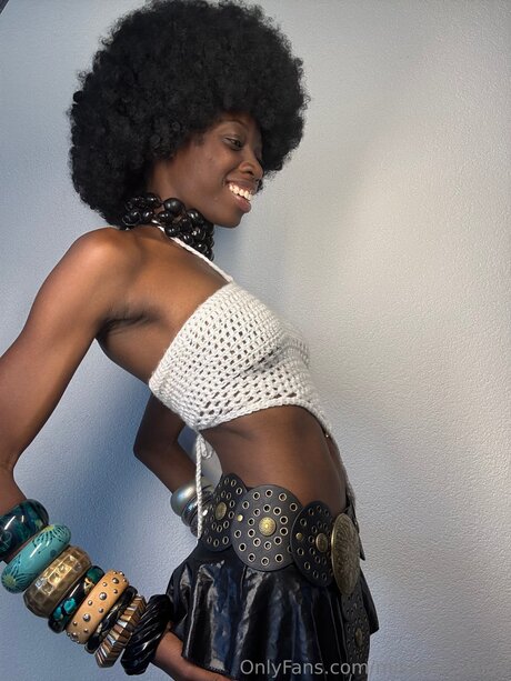 MissBlackreey kunst schöne galerie