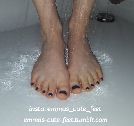 asiatische falsche titten onlyfans beste nette bilder