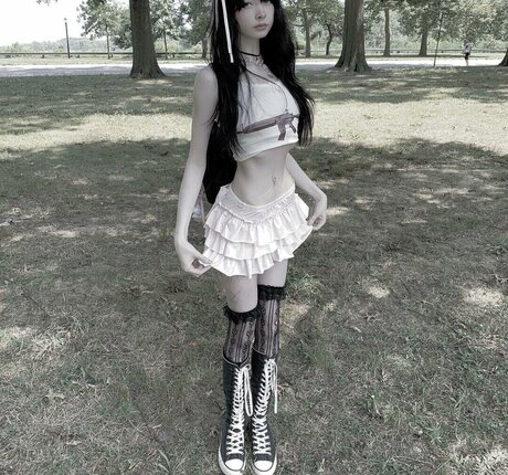 Sashad0ll nackte pornostar bild