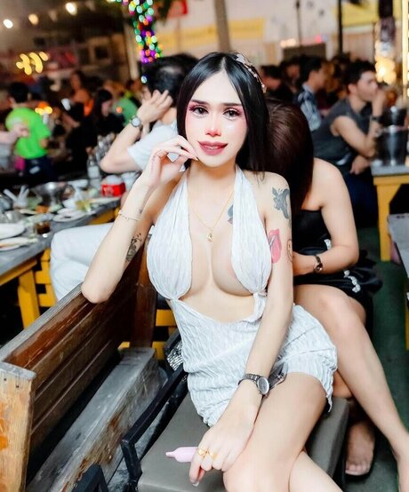 Natthrika exklusive nacktheit fotos