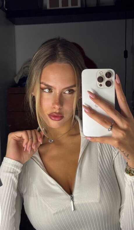 Elisa Pellegrino heiße nacktheit bild