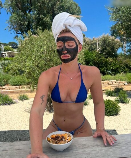 Majaaleonie hübsche pornografische bilder