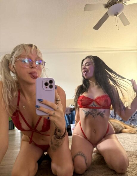 Katycarnegie model sex galerien