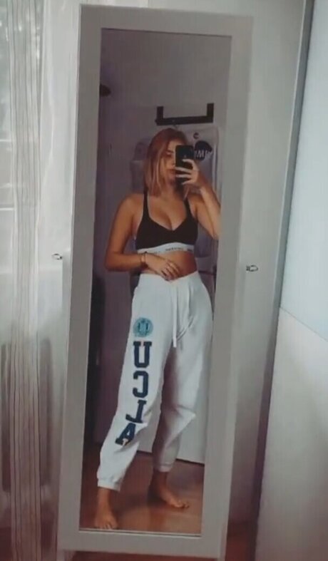 Jellina xxx schöne bilder