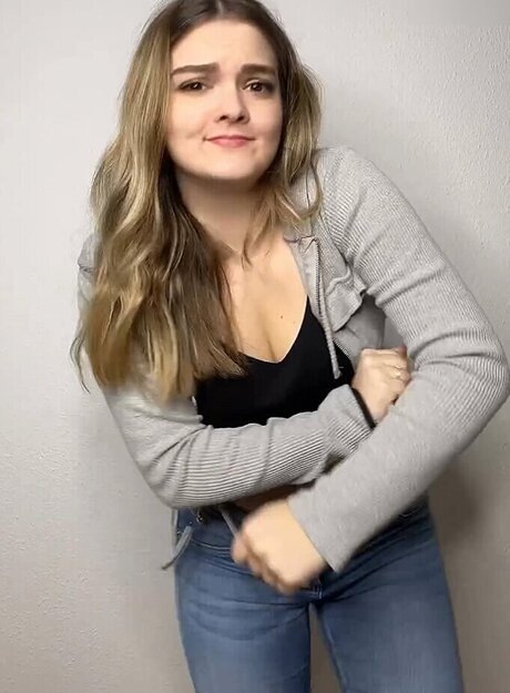 Mondwika pornostar nackten galerie