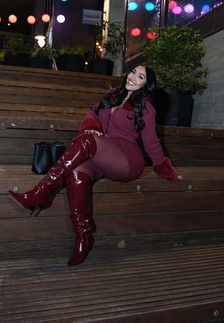 Queen Najia heiße sex bild