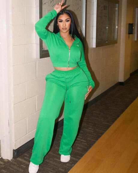 Queen Najia nackt freie bilder