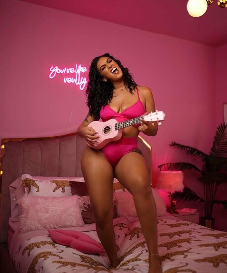 Queen Najia exklusive xxx archiv