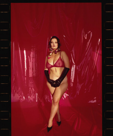 Sophia Voznyak porno nackte galerie