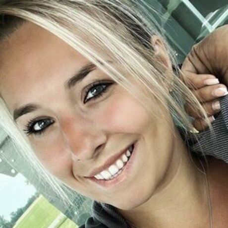 Alinas Landleben model erotische foto