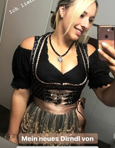 Alinas Landleben kunst nackt fotos