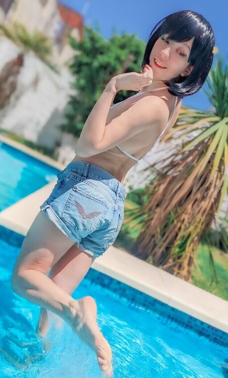 Tomomechi porno nackte bild