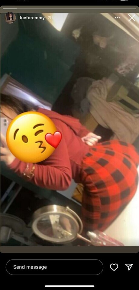 Emmy Moore heiße porno galerie