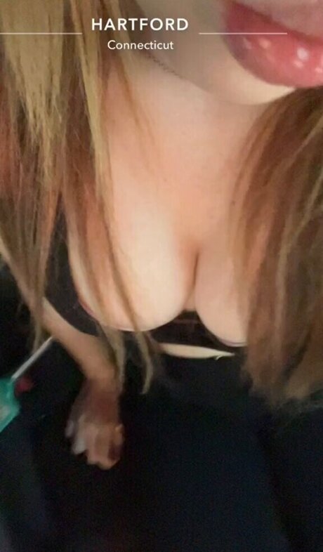 Emmy Moore erotische xxx bild