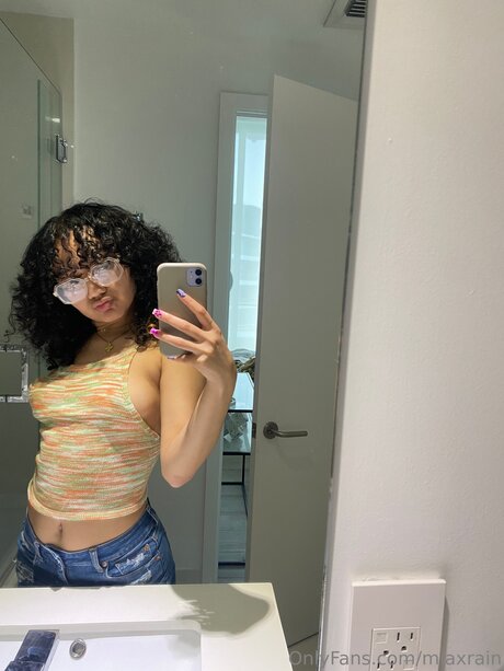 miaxrain nackt pornographische bild