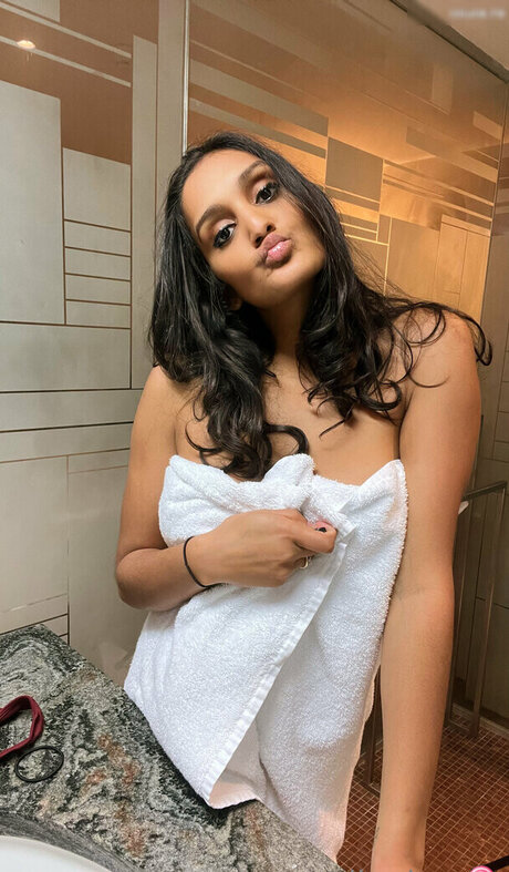 Lea Monet erotische hübsche galerien