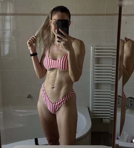 Julia Baessler xxx hd galerie