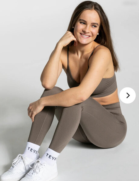 lara emilia kostenlose porno fotos