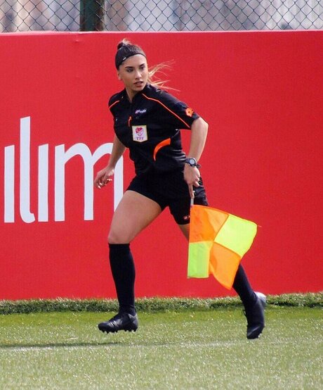 Elif Karaarslan model erotische bilder