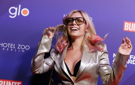 kellnerin nur fans sexy nette bild