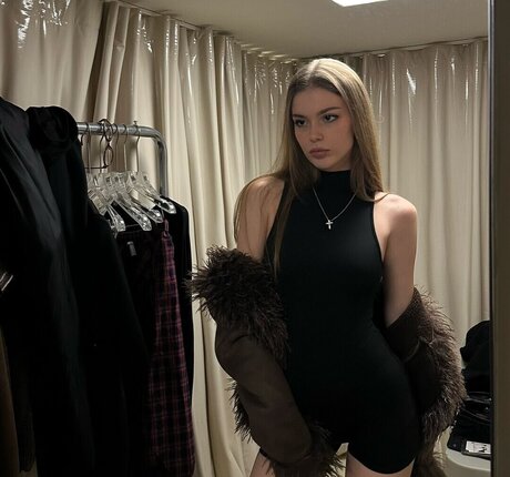 sosihue erotische schöne foto