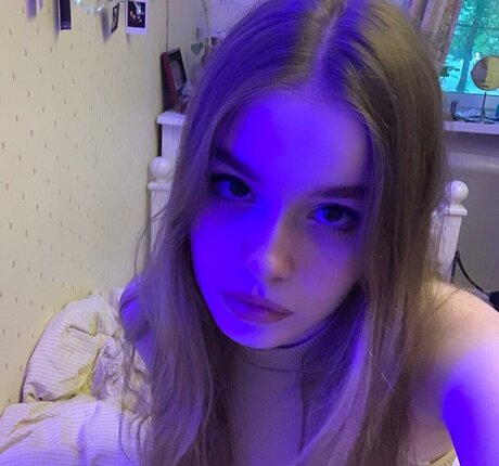 sosihue model nackten foto