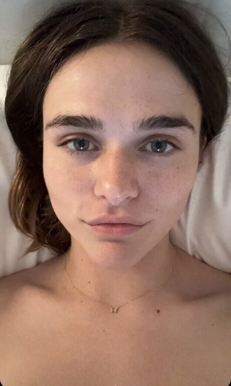 Megnut hübsche nackten archiv