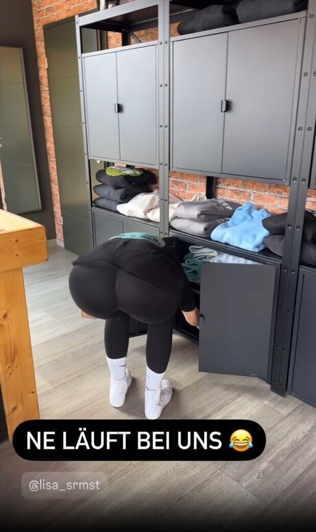 Lisa srmst porno akt foto