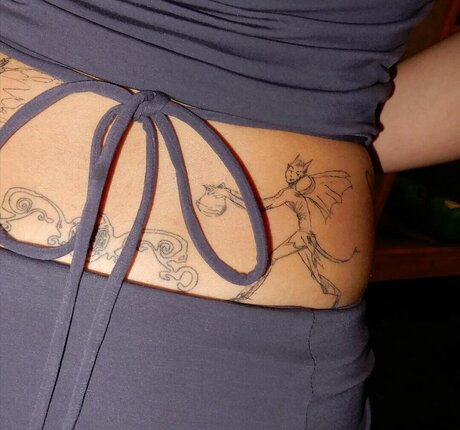 Ninonekw xxx hübsche bild