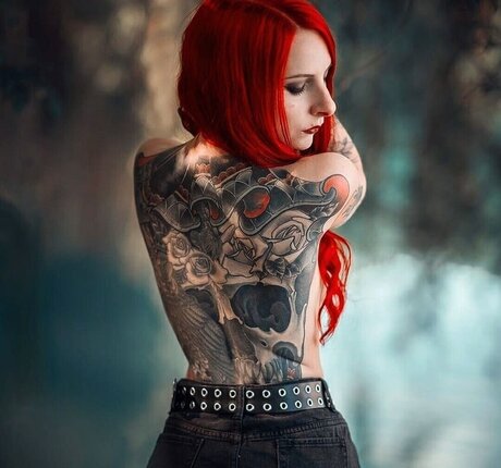 katjachaos model exklusive fotos