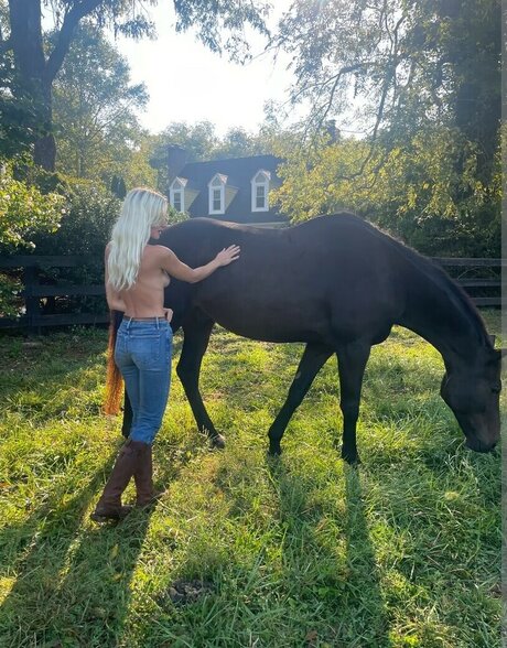 Lauren Emily Castle pornostar heiße bilder