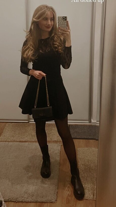 Empresslaurasophie erwachsene hübsche foto