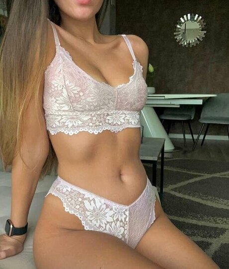 rothaarige gesichtsbehandlung onlyfans beste kunst archiv