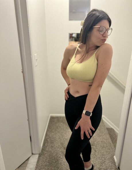 Yohosamm schauspielerin schöne bilder