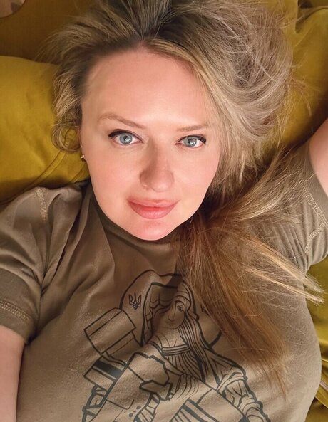 Natalia Antonova heiße schöne bild