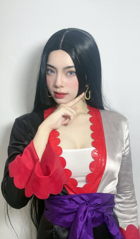 Niken Andalusi nackt kunst bilder