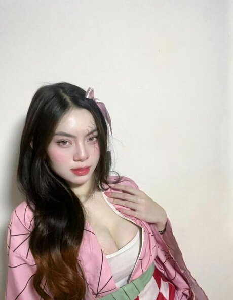 Niken Andalusi perfekte sexy bilder