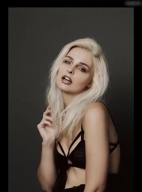 titten-selfie onlyfans erwachsene exklusive galerien