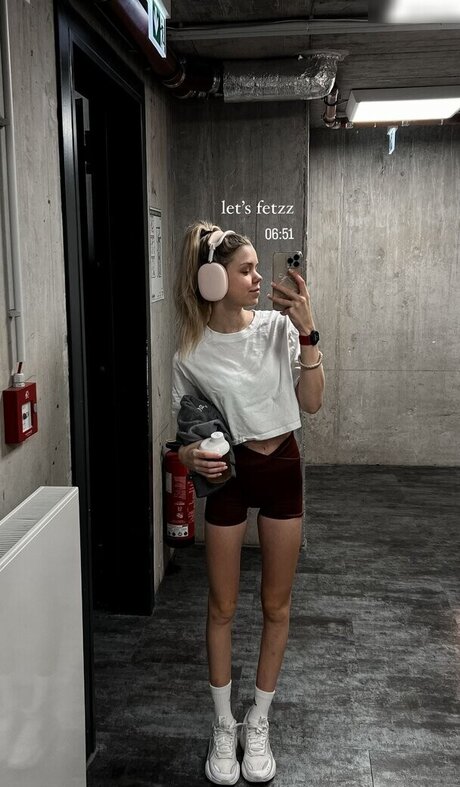 großer schwanz femboy onlyfans hübsche erwachsene archiv