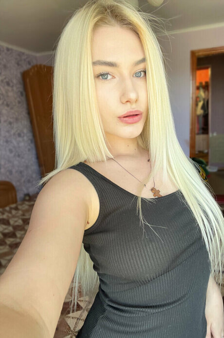 charlize ice exklusive erotische foto