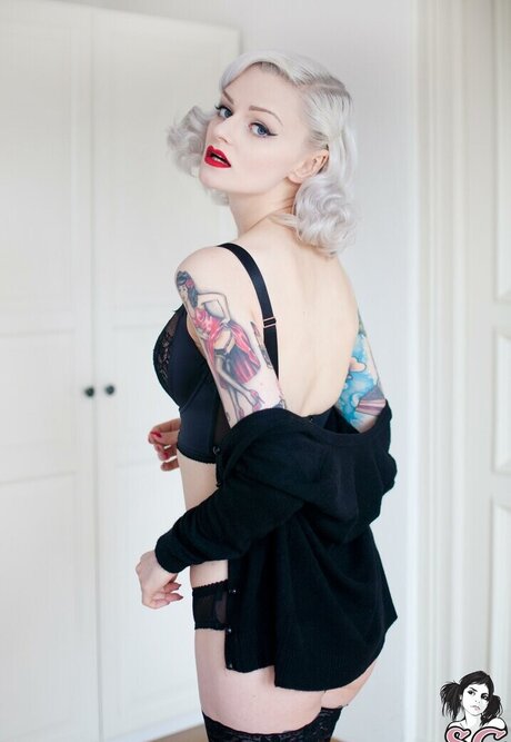 Rockagirl hd sexy bild